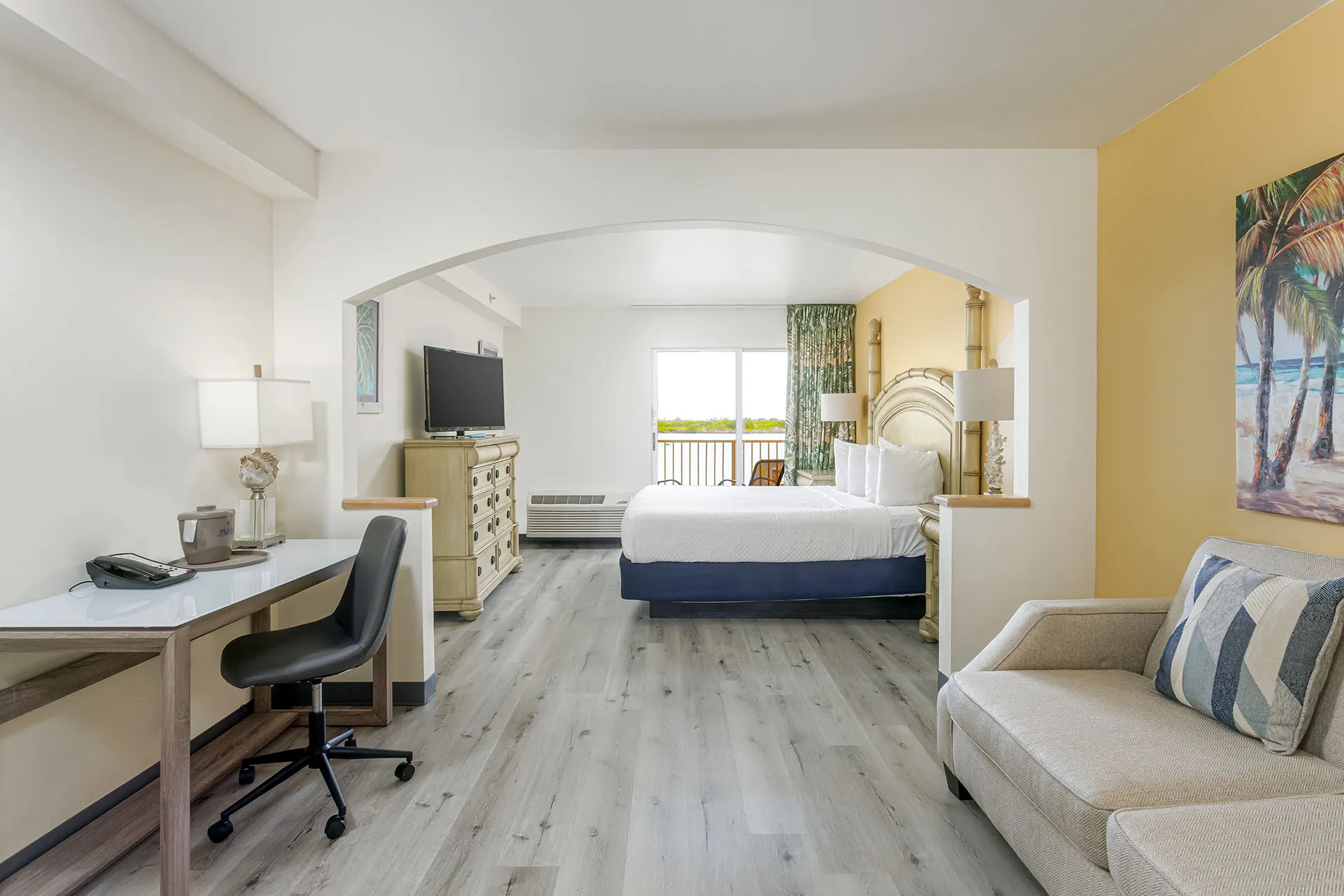 HUTCH 2023 044 Rooms 2