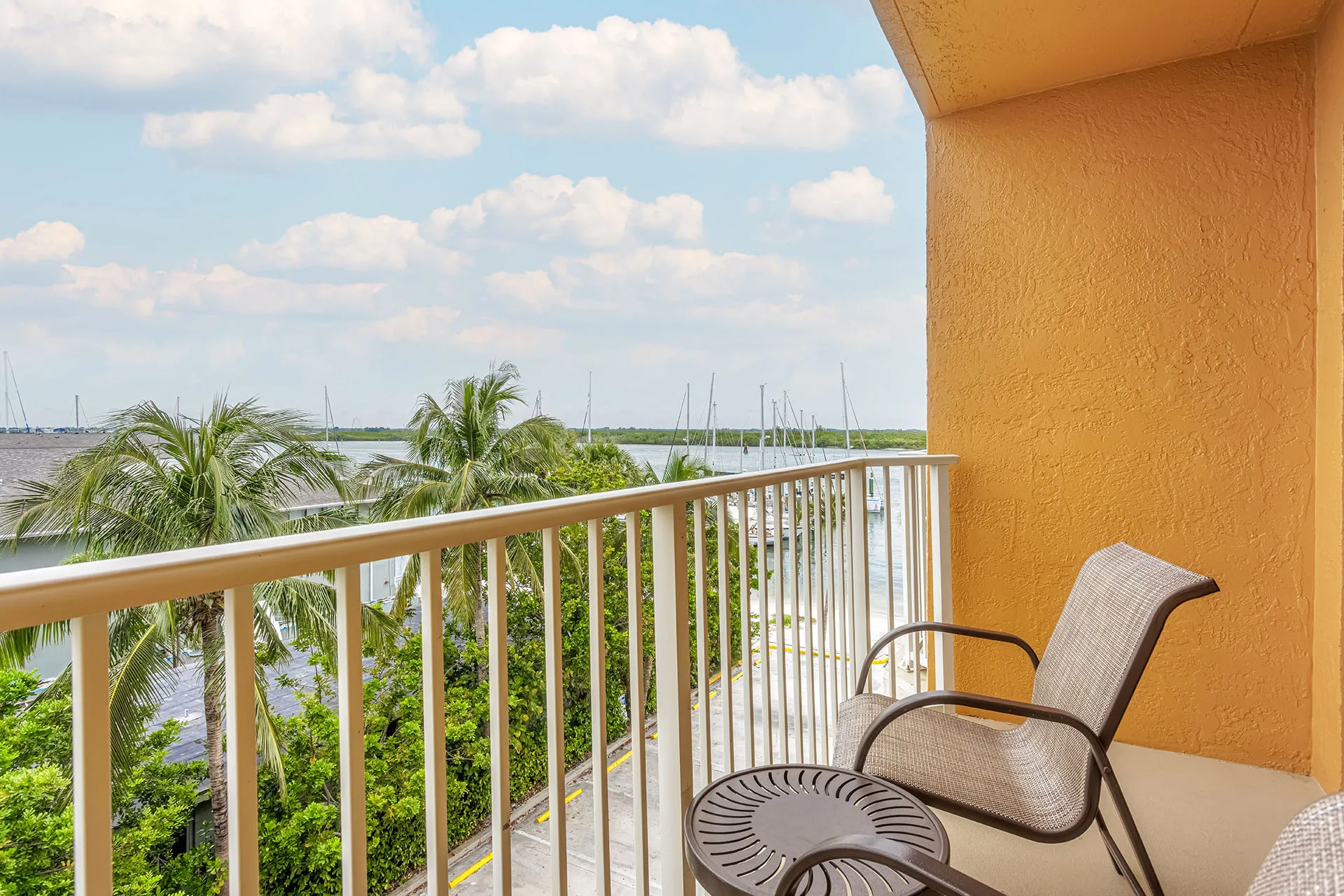 HUTCH 2023 059 Rooms